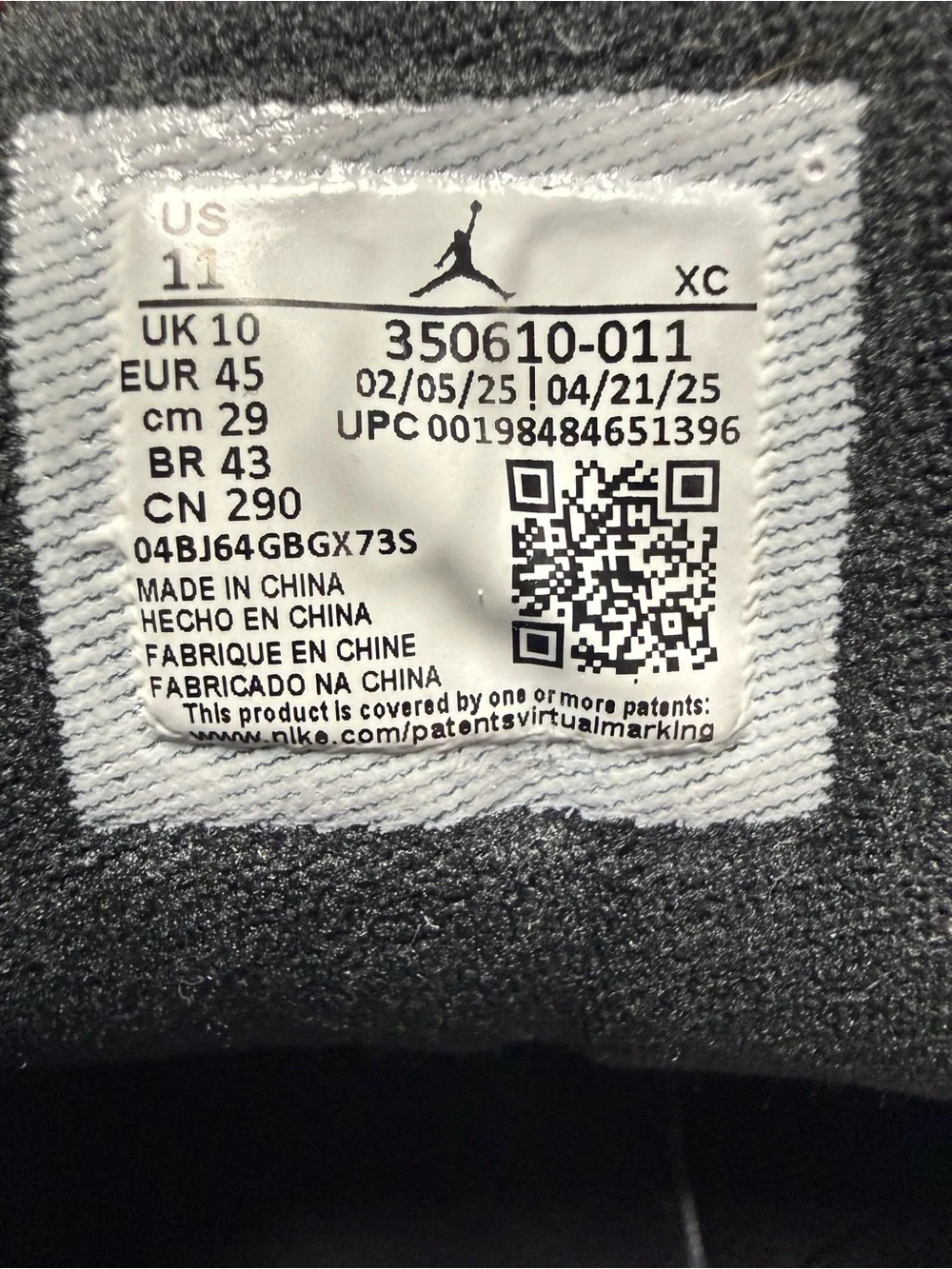 Jordan Men's Black and White Low-Top Basketball Sneakers